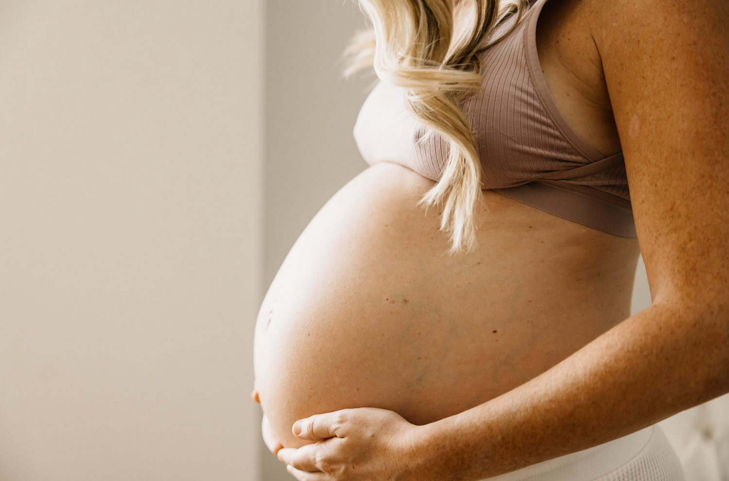 15 Creative Pregnant Halloween Costumes